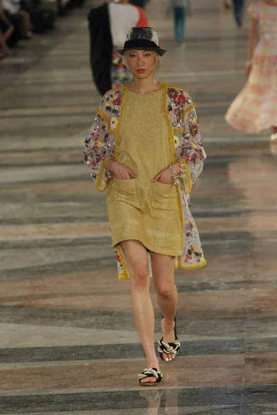 Look 74